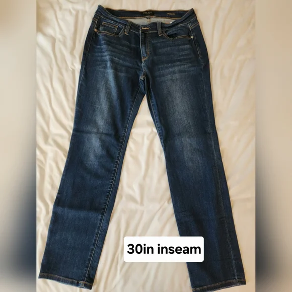 Judy Blue Anya Mid Rise Straight Leg Jean from Stitchfix - Picture 6 of 11